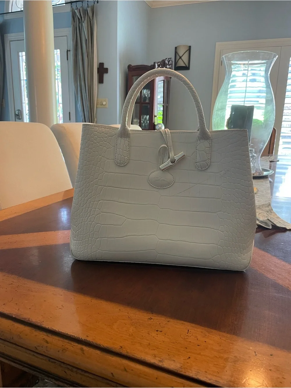 Elegant Longchamp White Croc-Embossed Tote Bag - Women